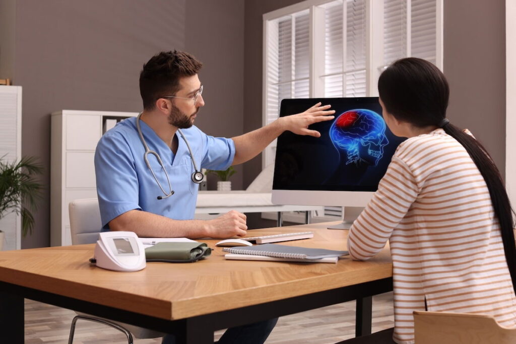Glioblastoma: o que é, sintomas, causas e tratamento