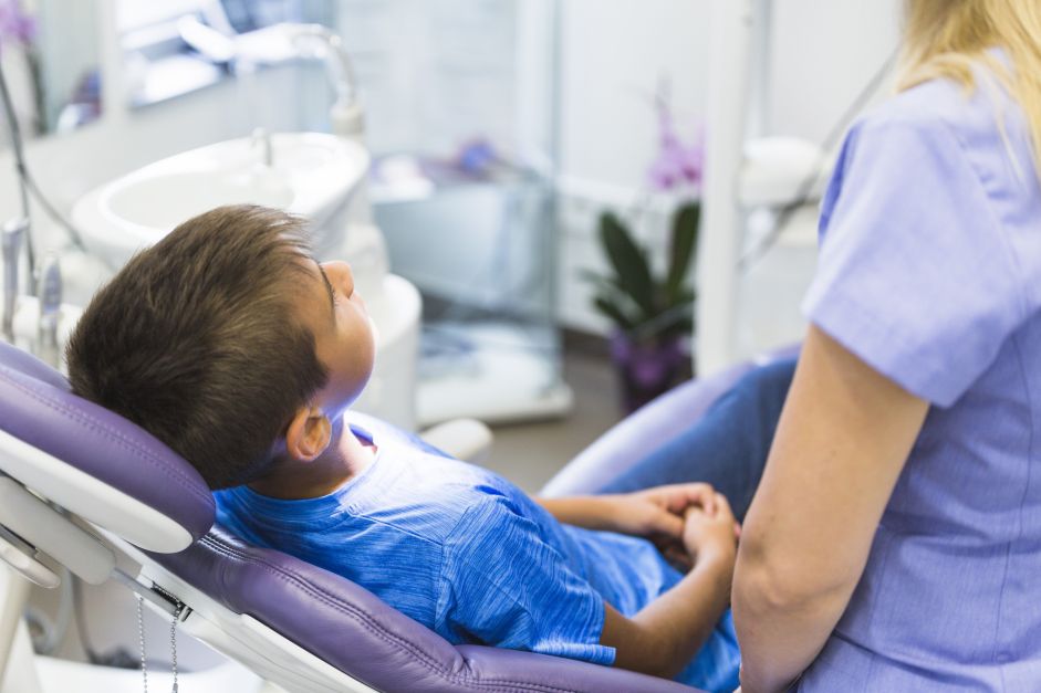 ONG seleciona jovens para tratamento dental gratuito em 148 municípios