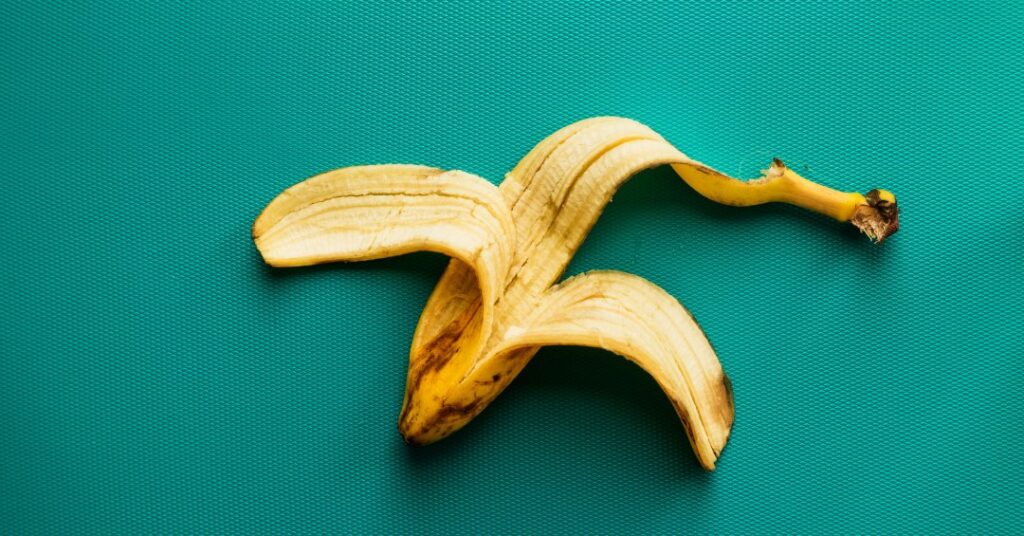 Chá da casca de banana: descubra se vale mesmo a pena fazer