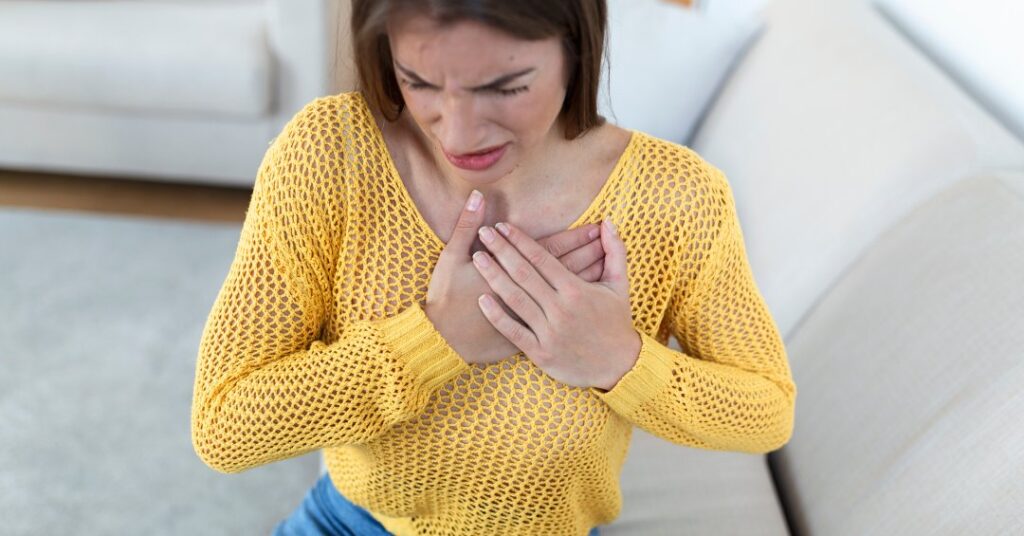 Dor no peito: como diferenciar infarto de outros causas?