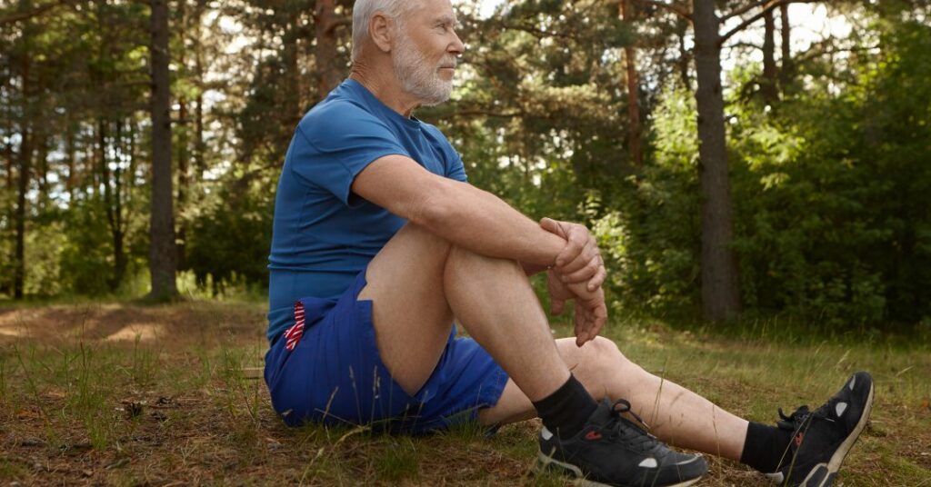 Joelhos sem dor após os 50: o que fazer hoje para caminhar bem amanhã