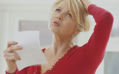 13 sintomas da menopausa e como aliviar (com teste online)