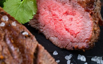 Carne vermelha faz mal? Benefícios, riscos e o que diz a ciência