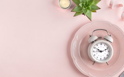 Comer apenas uma vez por dia emagrece? Faz mal à saúde?