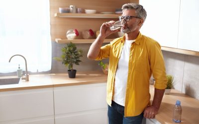 Como curar a ressaca rápido: 8 dicas simples