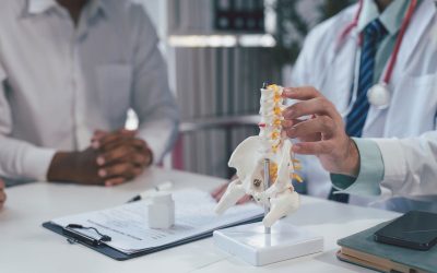 Espondiloartrite axial: o que é, sintomas, causas e tratamento