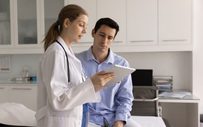 Hepatite fulminante: o que é, sintomas, causas e tratamento