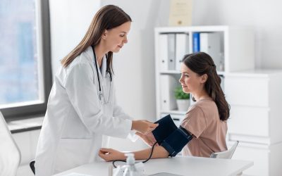 Hipertensão arterial: o que é, sintomas, causas e tratamento