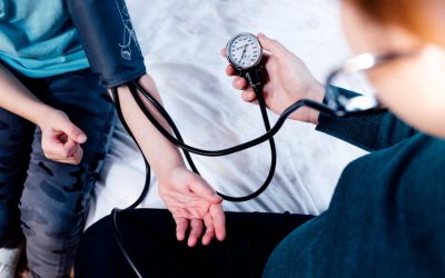 Hipertensão em crianças e adolescentes dobrou em duas décadas, revela estudo