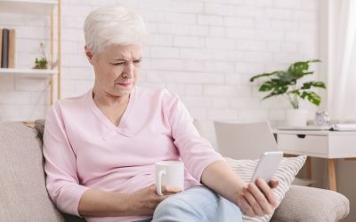 Presbiopia: o que é, sintomas, causas e tratamento