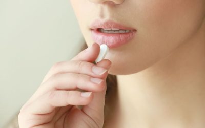 Valaciclovir: para que serve, posologia (e como tomar)